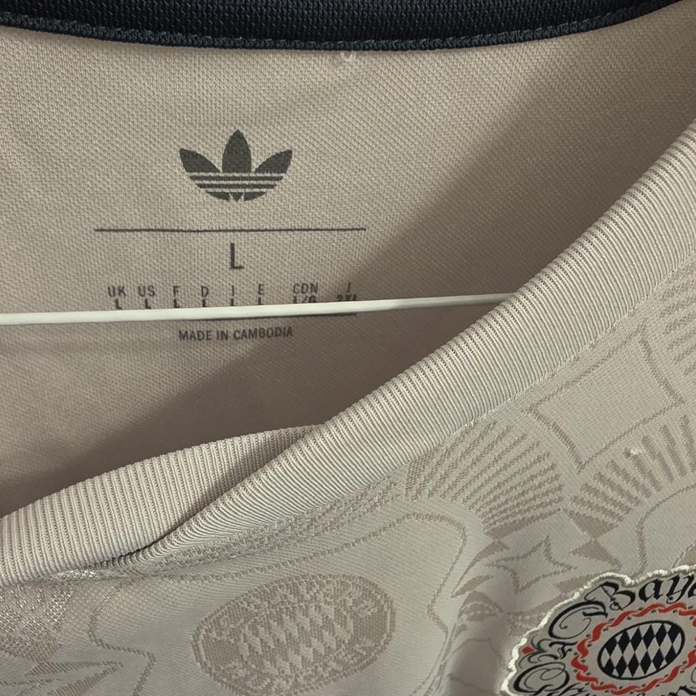NEW Authentic Adidas FC Bayern Munich Oktoberfest Jersey - Picture 5 of 5